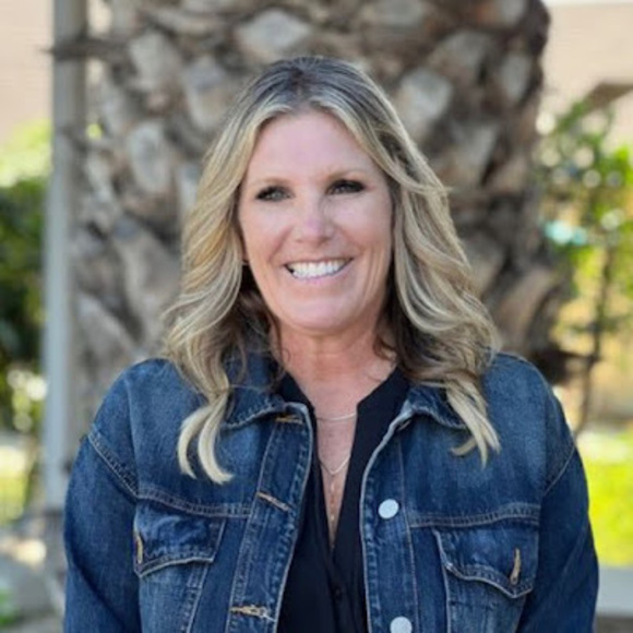 Meet your Posher, Daphne - Picture 1 of 1